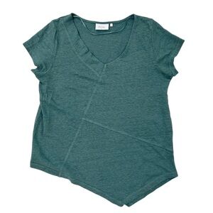 Foil Asymmetric Hem V-neck Tee in Green Linen